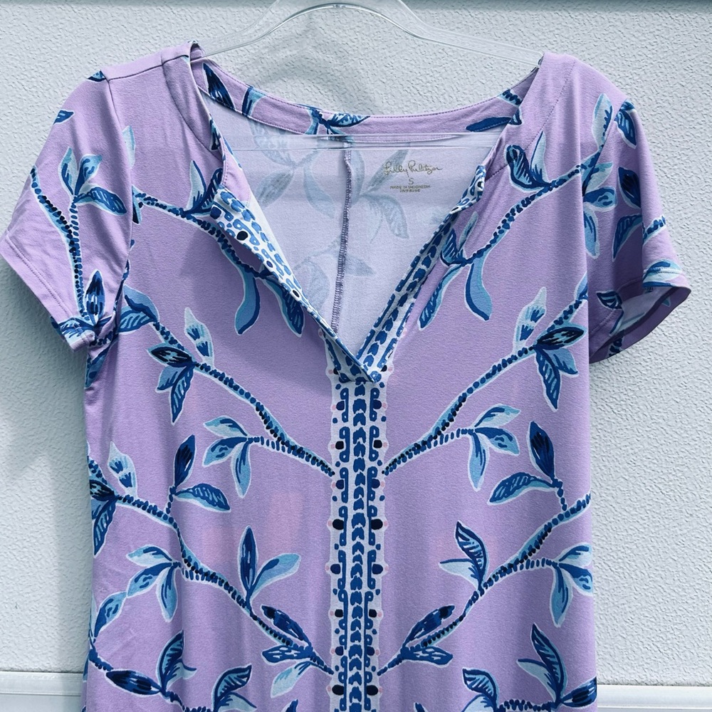 Lilly Pulitzer Dress Sz S Sophiletta SPF 50+ Pink Lavender Printed V-neck Resort - Picture 3 of 12